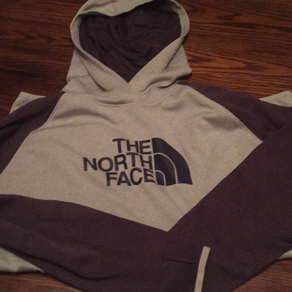 Women’s Northface Hoodie XXL grey/heather purple.